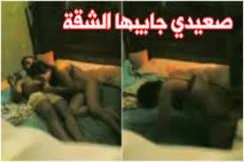 سكس مصري صعيدي نيك شرموطة جاية لعشيقها الشقة - SEX ALARAB