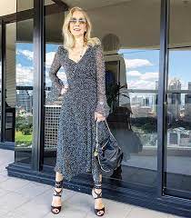 Here are a few of the tips to dress for office dinner parties. 14 Dinner Party Outfit Ideas You Will Love