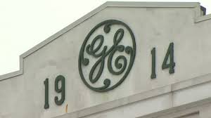 An accounting expert who raised red flags about bernie madoff's ponzi scheme has a new target harry markopolos testifies in february 2009 on the alleged $50 billion dollar madoff ponzi scheme. Ge Shares Fall After Report Alleges It S A Bigger Fraud Than Enron The Washington Post