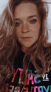 Heather Deaver's Instagram, Twitter & Facebook