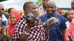 Tanzanite: Tanzanian Miner Becomes Overnight Millionaire - Bbc News