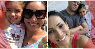 Agradecemos o carinho de todos vocês!, publicou a assessoria da oposta em suas redes sociais. Tandara E Mae Devota Da Familia E Fa De Unhas Coloridas Veja Curiosidades Da Atleta Da Selecao Feminina De Volei Famosos Gshow