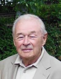 William Hobbs's Instagram, Twitter & Facebook