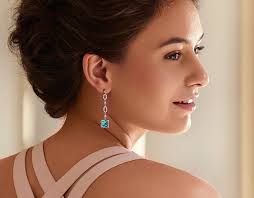 Suzy Chalmers Projects :: Photos, videos, logos, illustrations and branding  :: Behance