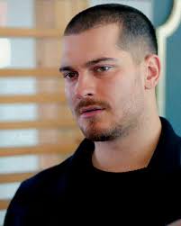 Icerde Cagatayulusoy Cagatayulusoy Icerde Sarpyilmaz Cagatayulusoyy Icerde Set Karin Calistirma Fans Instagram