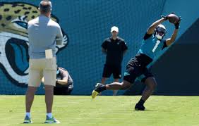 9 hours ago · jaguars' travis etienne suffers serious lisfranc injury that will end his season as team places him on ir etienne was placed on injured reserve, which ends his rookie season before it could begin Jaguars Travis Etienne Remains On Path To Become Team S Top Dual Threat