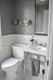 Neutral colors such as white and unpainted. Pin On Transforme O Seu Banheiro Com Ate R 1500