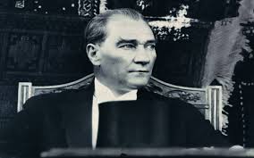 Atatürk resimleri güzel ve en kaliteli resimler, arkaplanlar ve binlerce hareketli komik resimin tek adresi. Mustafa Kemal Ataturk Hd Wallpaper Background Image 2560x1600 Id 411821 Wallpaper Abyss