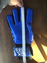 Round up to the nearest half inch. How To Find The Best Fit For Your Goalkeeper Gloves Goalkeeping 365