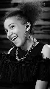 Kendra Brock's Instagram, Twitter & Facebook