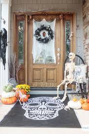 If so, i have tons of creative halloween season is here and i'm sure that you've started looking for decorations and party ideas to set the mood. 45 Best Outdoor Halloween Decorations 2021 Halloween Porch Decoration Ideas