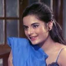 Sonakshi Sinha की मां जवानी में दिखती थीं संतूर वाली मम्मी, फोटो देख अटक  जाएगी आपकी नजरें