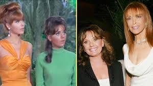 Tina louise (born tina blacker; Tina Louise Remembers Gilligan S Island Co Star Dawn Wells Classic Country Music