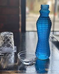 We At Mint29 Are Taking Extra Precaution Under The Circumstances Wiping Down All Surfaces Washing Hands Thoroughly And Offering Table Si In 2020 Glass Vase Vase Glass