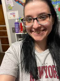 What colors of bronzer and blush to use for a natural look?