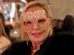 A night out in Palm Beach with my dear Mother Ellen Berman going to happy  hour at @thecolonypalmbeach and ran into an old friend Fares G Saleh! Then  the most delicious French