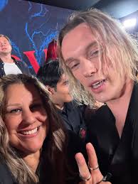 Meeting stranger things cast members