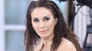 What is viviana saccone's full name? Que Se Puso El Polemico Vestido De Viviana Saccone Para Las Fotos De La Academia Parece Un Cubrecama