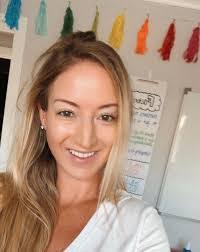 Kellie Fletcher's Instagram, Twitter & Facebook