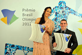 Check spelling or type a new query. Sheilla Castro E Arthur Zanetti Sao Eleitos Os Melhores Atletas De 2012 Puroesporte