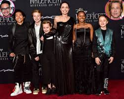 Unsurprisingly, angelina jolie and brad pitt's household was no different. Brad Pitt Angelina Jolie S Family Album Pics With 6 Kids