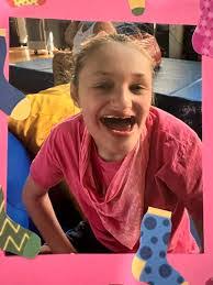 Debbie Armitage's Instagram, Twitter & Facebook