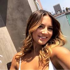 Carrie Dykstra's Instagram, Twitter & Facebook