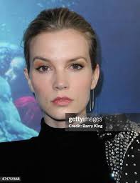 615 Sylvia King Stock Photos, High-Res Pictures, and Images