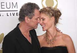 Fleetwood mac singer lindsey buckingham has separated from his wife of 21 years, kristen messner. 0zofws3csr2pmm