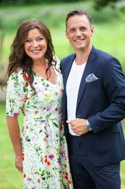 We did not find results for: Lotta Engberg Och Stefan Odelberg Bingolotto