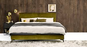 Wer sich an keine farbe traut kann mit der klassischen wandfarbe weiß nichts falsch machen: Schlafzimmer Modern Egger S Einrichten