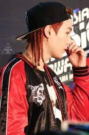 Suga hat seinen arm gebrochen. Bts Min Yoongi Min Yoongi Press Photo 2014 Mama In Facebook