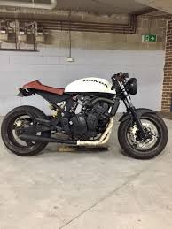 The honda shadow 600 and 750 exhaust has 2 differently designed header pipes for the forward and rear cylinders. Pin On M