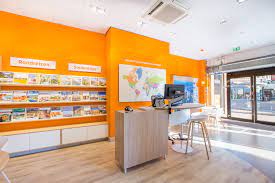 Stel je vakantievraag op facebook of stuur ons een appje op 0651070919. D Reizen Amsterdam Beethovenstraat Beethovenstraat