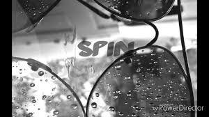 Biarkanlah kan kubawa sejuta harapan yang indah yang pernah kita lalui saat bersama ku harap kau bisa mengerti cinta kita tak direstui malam ini harus rela ku pergi. Lirik Lagu Sejuta Maaf