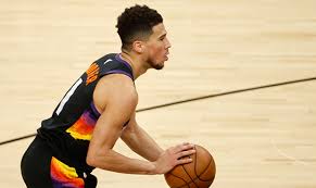 Booker was born in 1996 in grand rapids, michigan to parents veronica gutierrez and melvin booker. Suns Devin Booker Reaches Historic Mark In 2nd Career Playoff Game