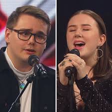 Da sangen sluttede måtte han vende sig om