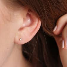 نتیجه جستجوی لغت [studs] در گوگل