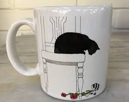 Mug Chat Vintage Sue Boettcher Fabrique En Angleterre Tasse De Cafe Noir Et Blanc Tasse A The Chat Dans Le Fauteuil Vase Brise Etsy Unique Jewelry Gifts