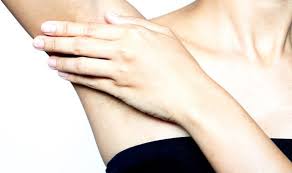 Should breast pain cause me to be concerned about breast cancer? Breast Cancer Symptoms A New Lump Or Ricking In Your Armpit Could Be A Sign Express Co Uk
