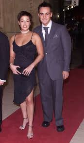 The telly favourite, 45, tied the knot with his former pa, 43, at a church in leafy. Ant Mcpartlin Wife Lisa Armstrong And Declan Donnelly S Best Friend Married In 2006 Here S All The Wedding Details From The Bridal Gown To The Guests Ok Magazine