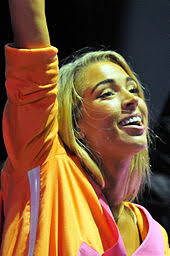 Entertainerin lorielle london galt lange zeit als paradiesvogel im deutschen fernsehen. Deutschland Sucht Den Superstar Wikipedia