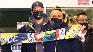 The istanbul derby between fener and local rivals galatasaray is one of the most fiercely contested matches in world football and is legendary for the atmosphere associated with it. Mesut Ozil Wechselt Zu Fenerbahce Ergibt Dieser Wechsel Fur Den Weltmeister Sinn Eurosport