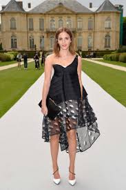She has also helped in creating a new line of clothes for people tree and had been honored by the british. Emma Watson Peru Auf Twitter Tbt Emma Watson Paris Fashion Week 2014 Christian Dior Haute Couture Fallwinter 2015 Https T Co C4qm6sdtmv Https T Co Ih8nxmva0k