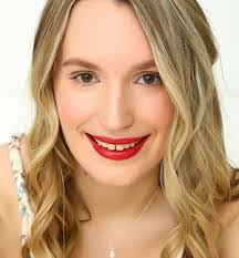 Anna Mclachlan's Instagram, Twitter & Facebook