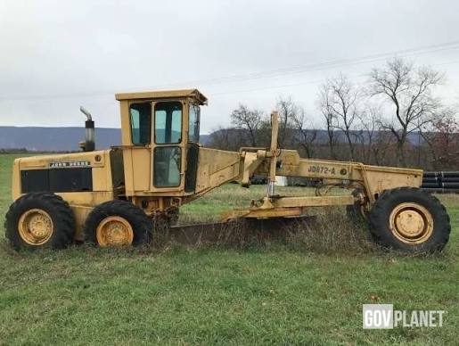 John Deere 672A Motor Grader