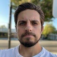 Maurice Oliver's Instagram, Twitter & Facebook