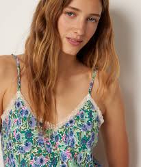 Caraco à fines bretelles imprimé fleuri