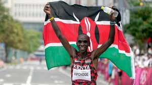 In addition, he set the world record in the marathon with a time of 2:01:39 at the 2018 berlin marathon. L Lofeq Ddy8m