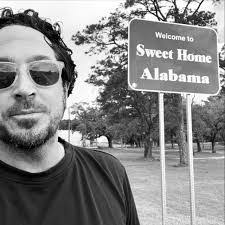 Gilbert Morin's Instagram, Twitter & Facebook